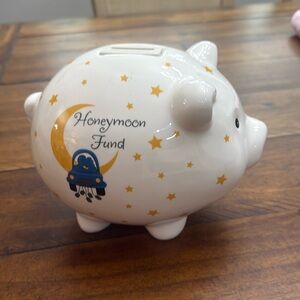 Honeymoon piggy bank